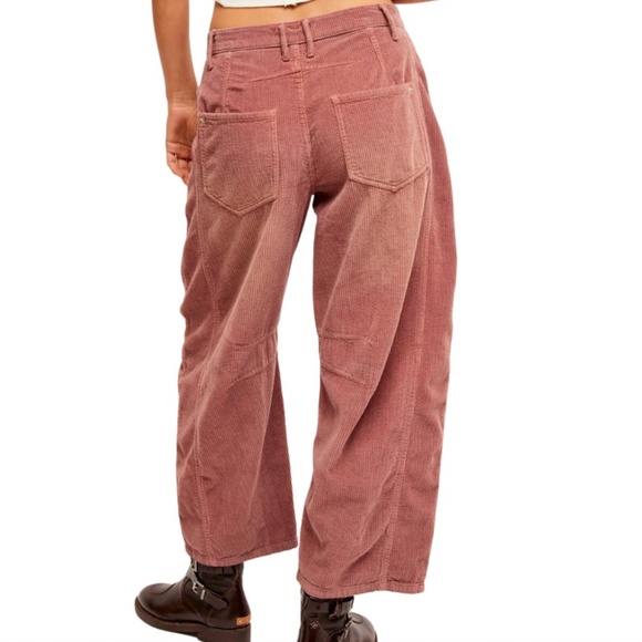 WE THE FREE Good Luck Mid Rise Corduroy Barrel Jeans in Withered Rose - 29 - Picture 5 of 15